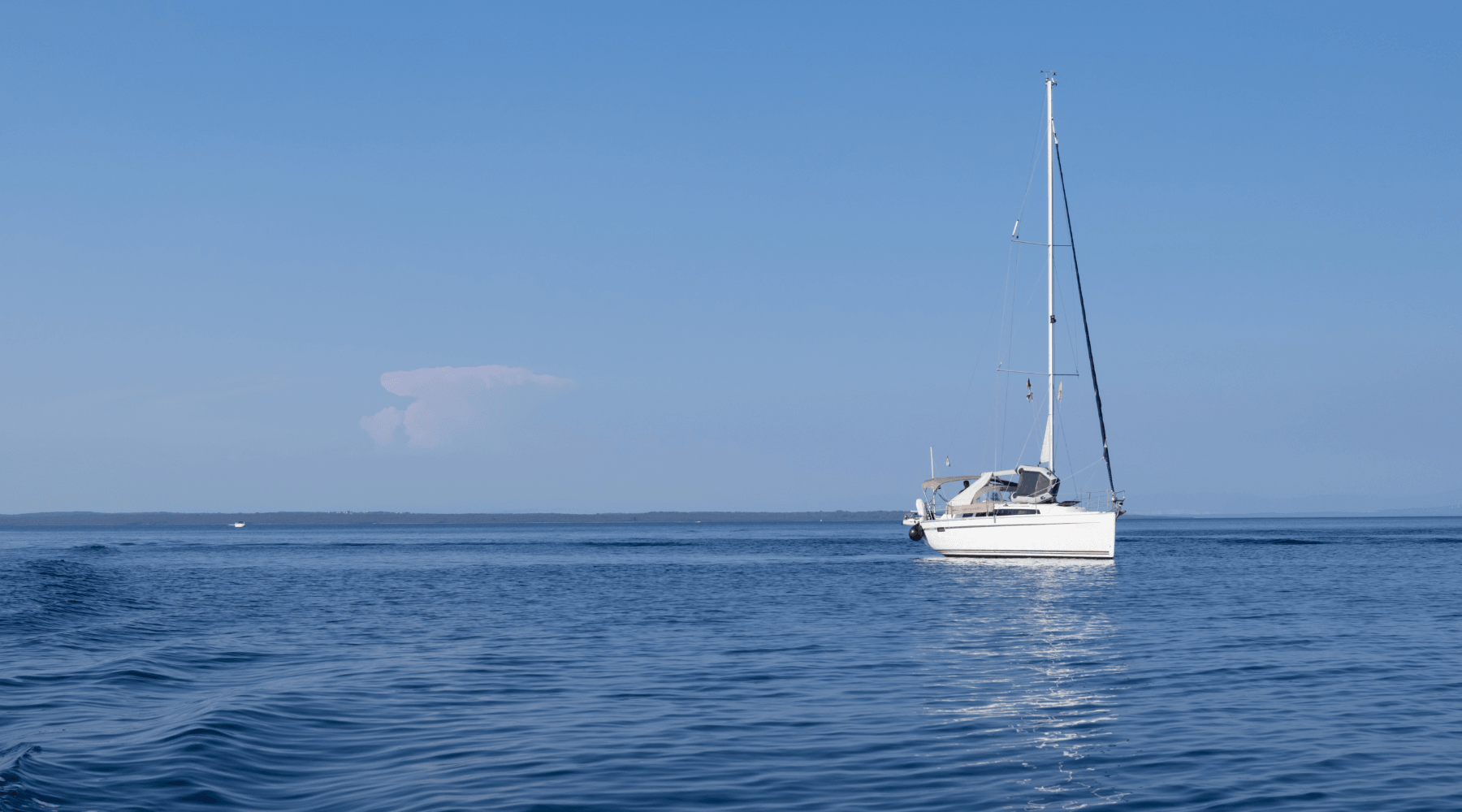 Best Satellite Phone: 8 Devices For Adventurous Sailors - GTC