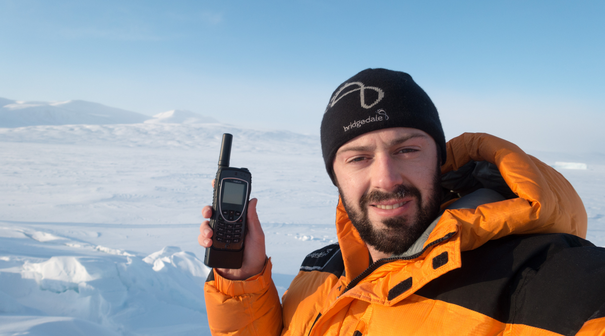 Exploring The Convenience And Flexibility Of Satellite Phone Rental Services
