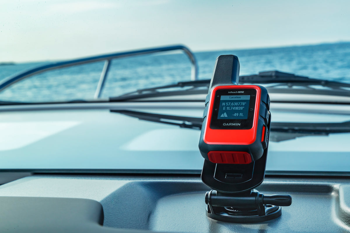 Garmin inReach® Mini 2 Marine Bundle: For Boaters And Water Enthusiasts