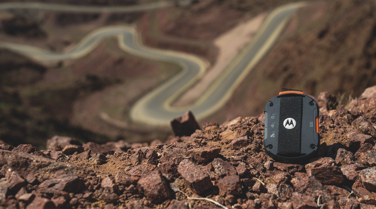 Navigating The Uncharted: Motorola Defy Satellite Link
