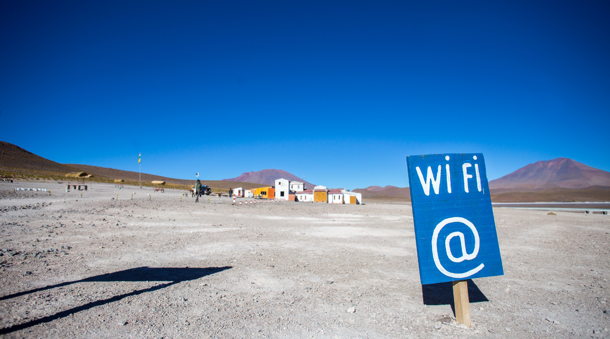 Why Choose Thuraya XT-PRO DUAL for Remote Communication?