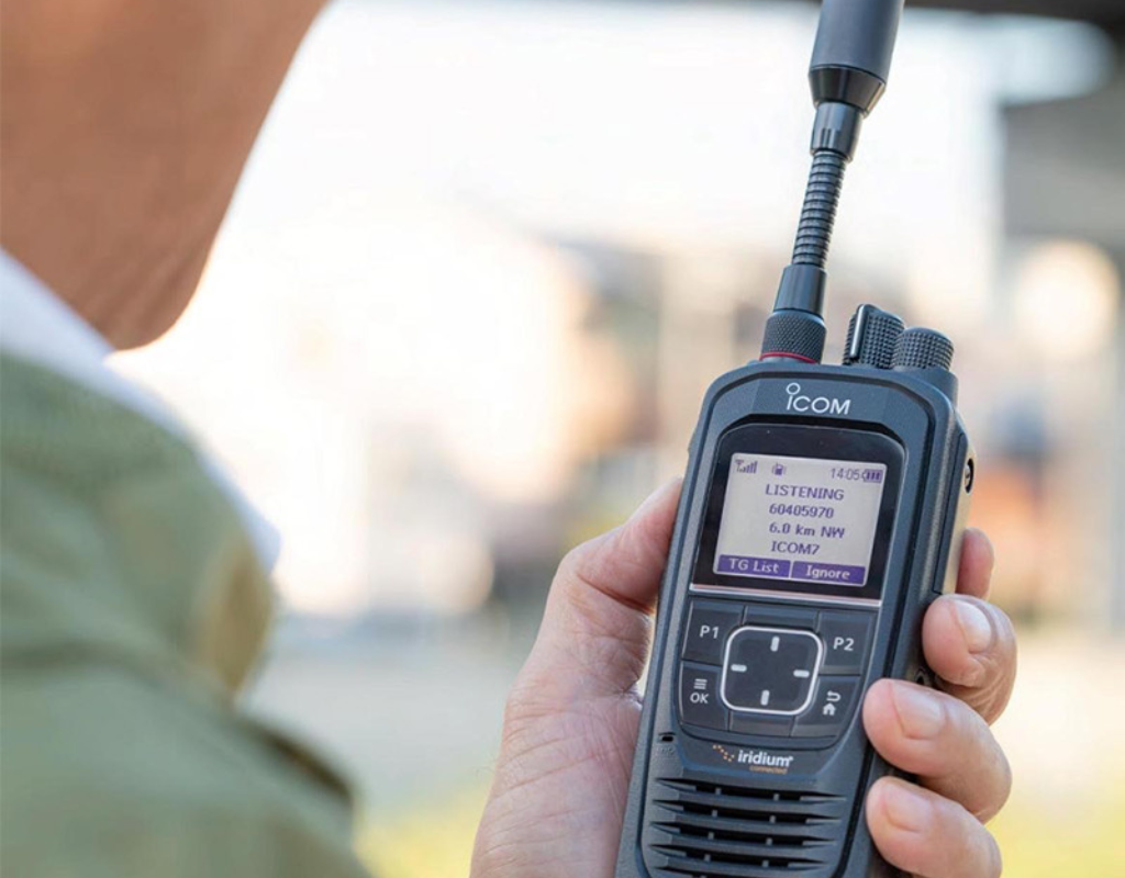 ICOM IC-SAT100 PTT